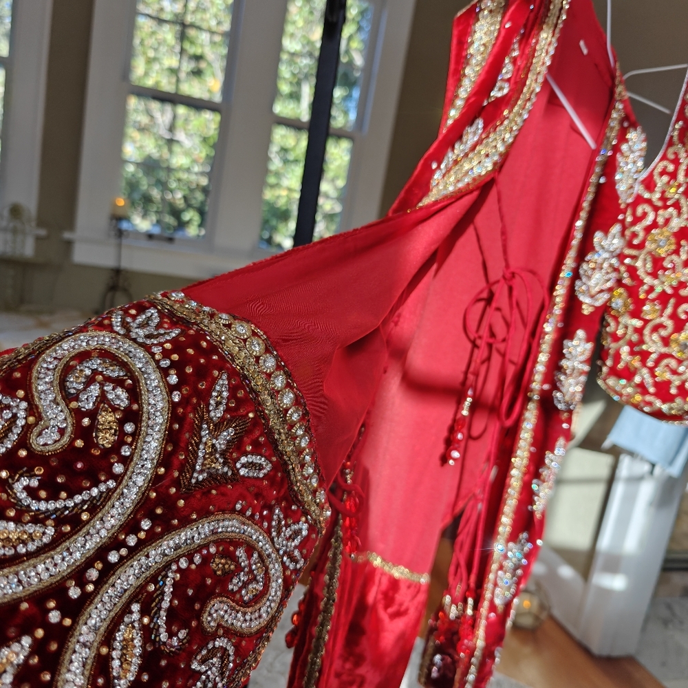 High-end Handmade Costumes - Picture 4 of 16